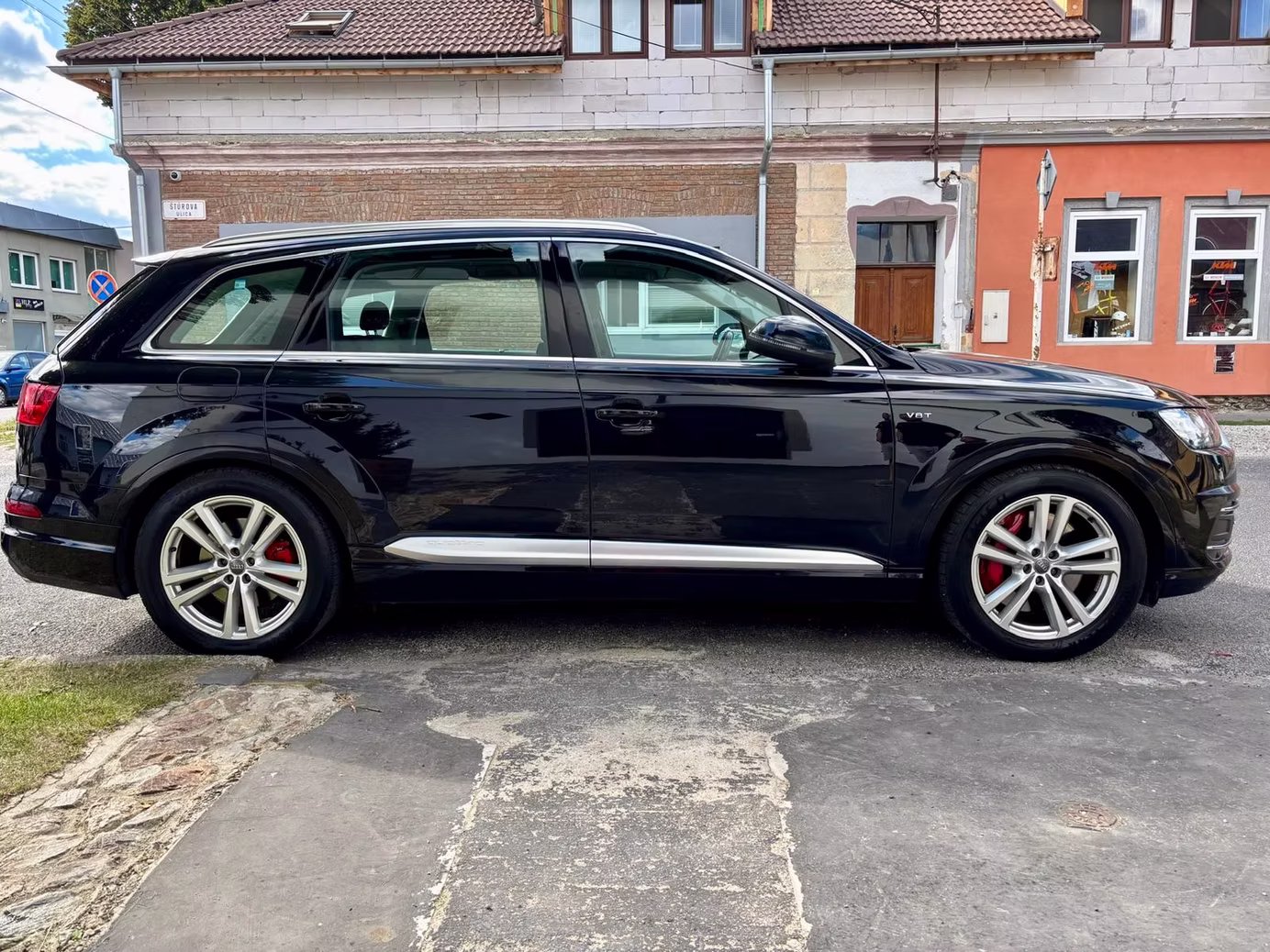 2017 AUDI SQ7, čierna suv, 152 600 km