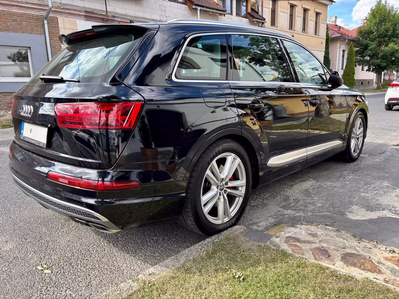 2017 AUDI SQ7, čierna suv, 152 600 km